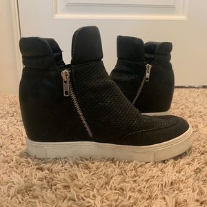 Steve Madden Booties REDUCED SHIP